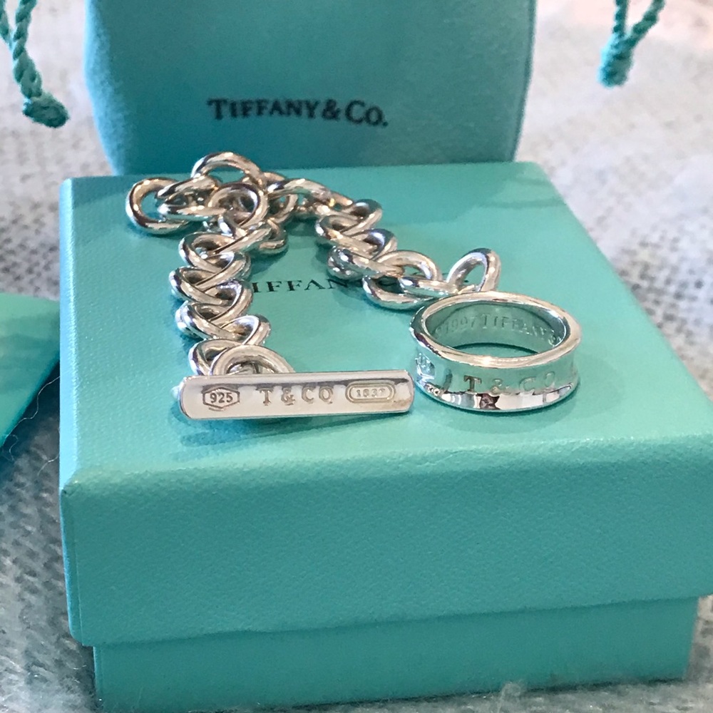 Tiffany & Co women charm bracelet ( authentic )